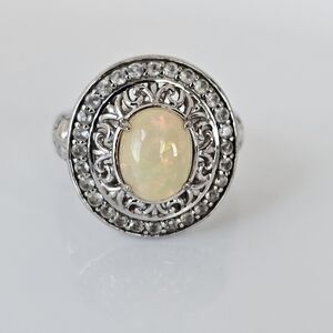 Genuine Victoria Wieck Welo Opal & White Topaz Ring Size 9!
